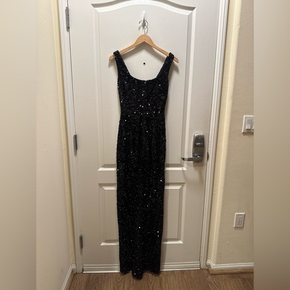 Helsi Marilyn Sequin Gown In Black Maxi dress with slit Size XS Preloved - Picture 5 of 8